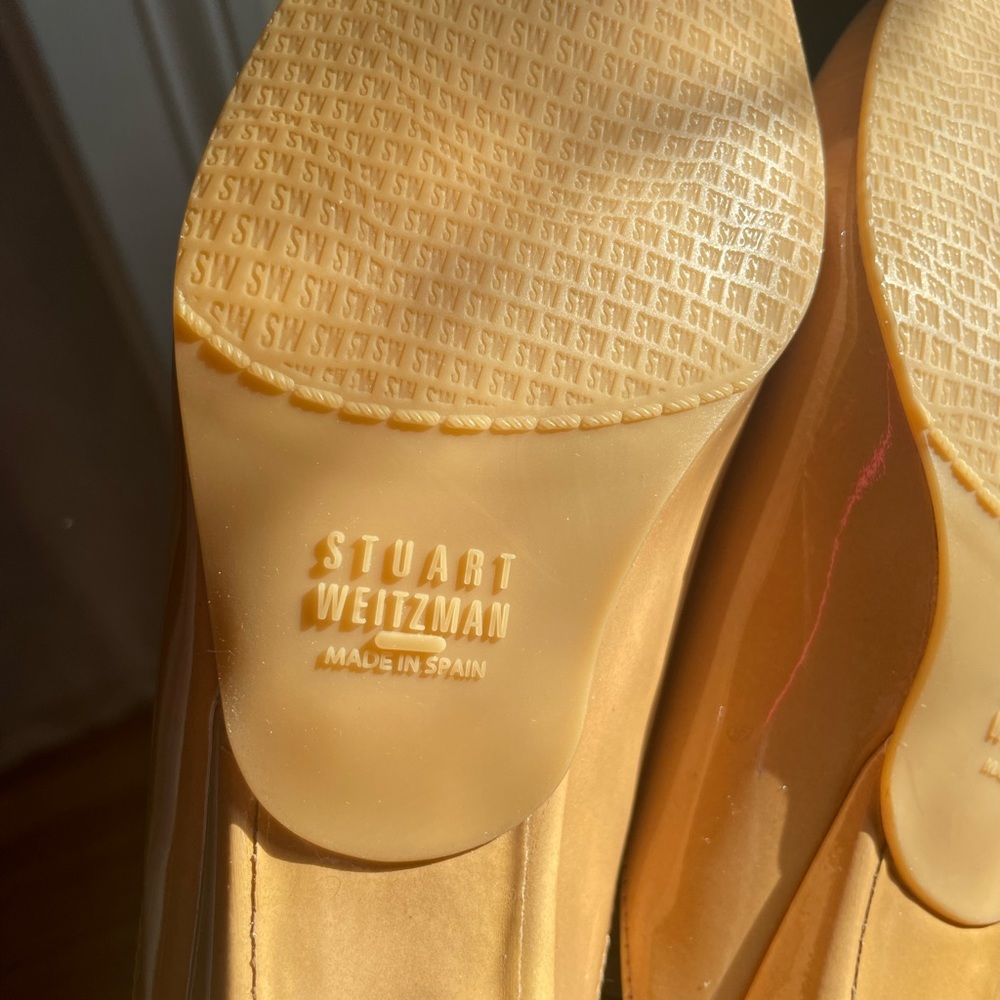 Stuart Weitzman - Picture 5 of 6